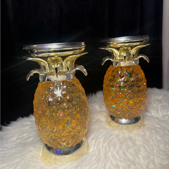Bath and Body Works Pineapple Sparkling Candle Holders - Gold and Silver - Picture 2 of 6